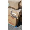 Image 3 : LOT OF 100 NEW HINGED PLASTIC CASES WITH DISPOSABLE SPOONS AND KNIVES