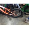 Image 2 : ORANGE DIAMOND BACK BIKE