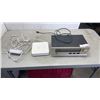 Image 1 : APPLE AIRPORT EXTREME BASE STATION AND DYNACO FM TUNER