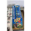 Image 2 : 2 BINDERS OF SPORTS CARDS WITH CARD AND PINS SETS