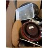 Image 2 : LARGE BOX OF BAKEWARE AND KITCHEN ITEMS