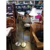 Image 1 : 2 METAL FLOOR LAMPS