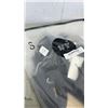 Image 8 : 2 BAGS OF NEW WOMENS CLOTHES AND PANTS