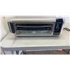 Image 2 : NINJA  AIR FRYER OVEN WORKING