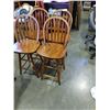 Image 2 : 4 SWIVEL BAR CHAIRS