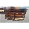 Image 2 : 9 DRAWER DRESSER