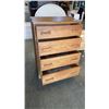 Image 2 : VINTAGE 4 DRAWER DRESSER
