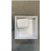 Image 2 : AIRPODS 2NG GEN WITH LIGHTNING CASE - TESTED WORKING - RETAIL $169