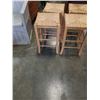 Image 2 : 4 RATTAN BARSTOOLS