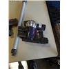 Image 2 : DYSON V6 ORIGIN CORDLESS VACUUM WITH CHARGER