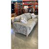 Image 2 : GREEN PILLOW BACK SOFA
