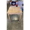 Image 1 : VINTAGE DRAWLEAF TABLE
