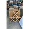 Image 1 : 4 WOODEN FOLDING CHAIRS AND 3 FOLDING SIDE TABLES