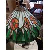 Image 3 : VINTAGE TABLE LAMP WITH LEADED GLASS SHADE
