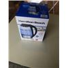 Image 2 : HAMILTON BEACH 1.7L GLASS KETTLE  - TESTED WORKING - RETAIL $59