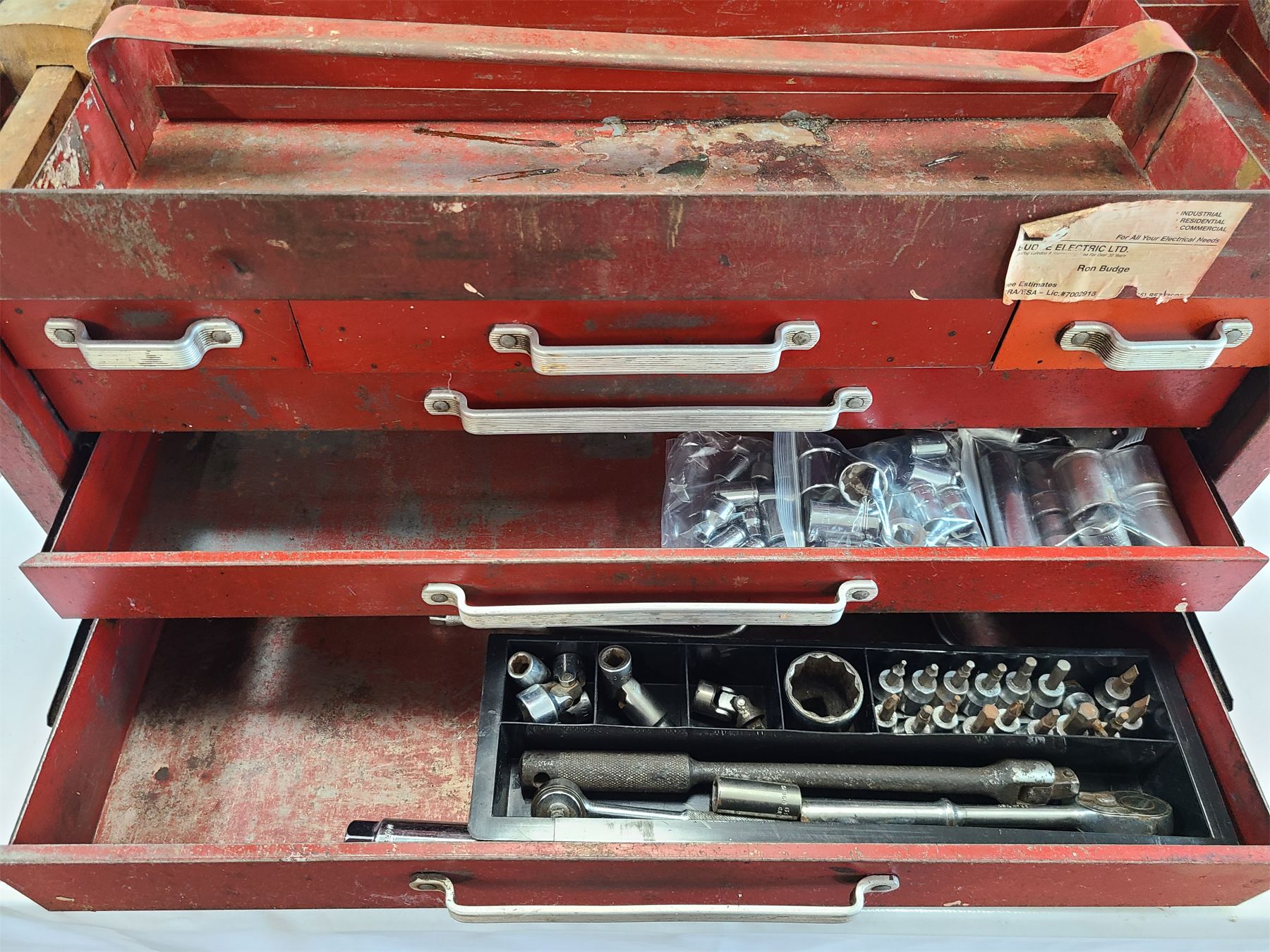 Eaton Rear Box Tools EATON VIKING TOOL BOX W/ CONTENTS