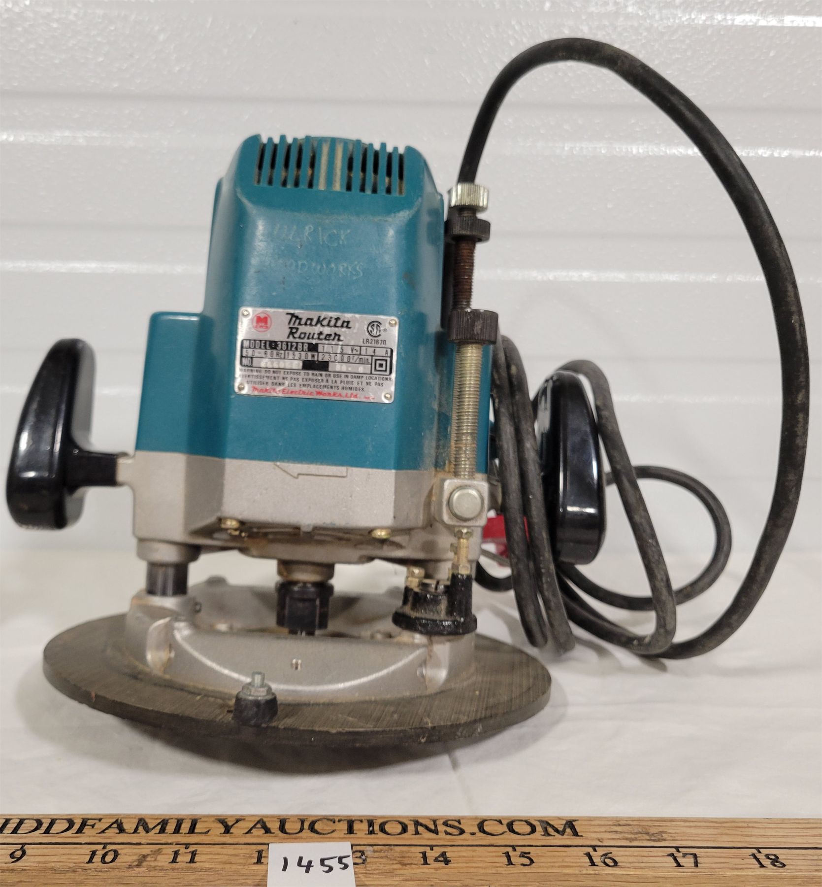 MAKITA ROUTER - Kidd Family Auctions