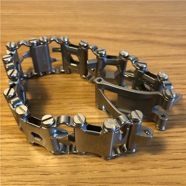 Bracelet Multitool