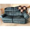 Image 1 : La-z-Boy Reclining Love-seat & Plaid Blanket