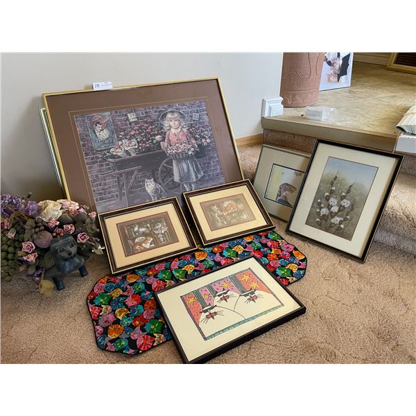 Collection of Cat Themes Decor