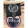Image 2 : Womens Small NHL Oilers Jersey & Oilers Blanket & Car Flags