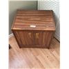 Image 1 : A Vintage Wooden Nightstand