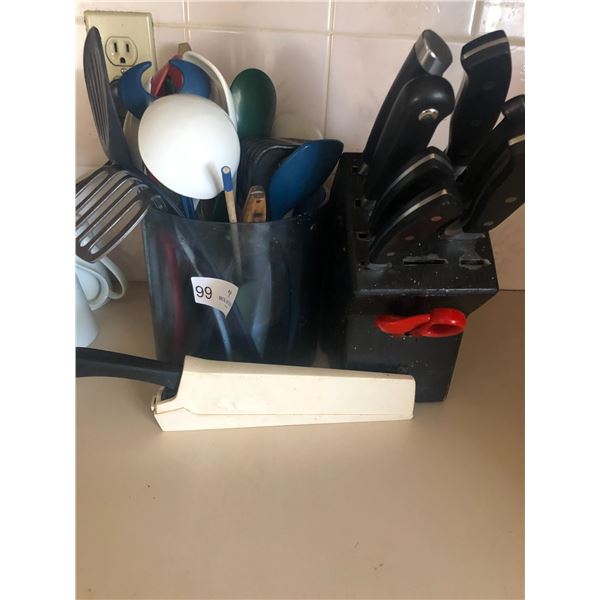 Set of Cooking Utensils And Cooking Knives