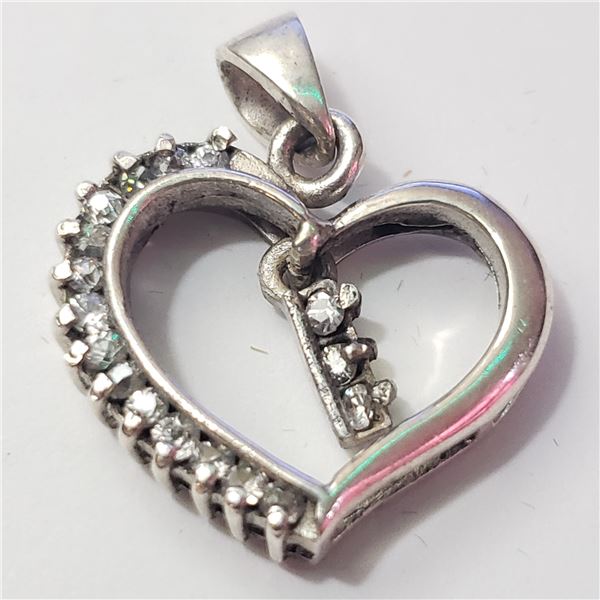 SILVER CUBIC ZIRCONIA PENDANT(~WEIGHT 3.85G)