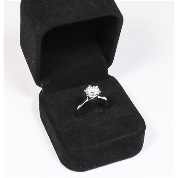 LADIES 2.00 CT ROUND BRILLIANT SOLITAIRE VVS1 F