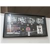 Image 1 : Shadow Box Team Autographed Lightning 2004 Stanley Cup Team