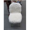 Image 1 : Fur Chair