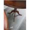 Image 2 : Round Mahogany Pedestal Side Table w/Drawer