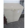 Image 1 : Small Plastic Cabinet