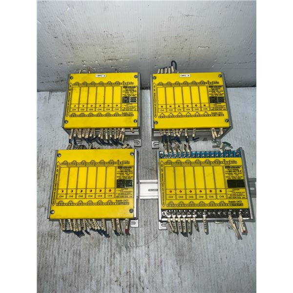 Lot of (4) IZBARL / IDEC Modules