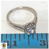 Image 1 : HALO STYLE CLEAR STONES RING