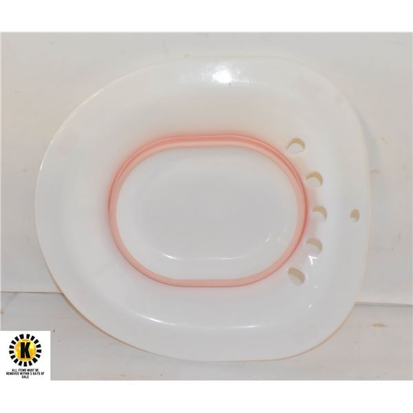 NEW TOILET SEAT BATH BASIN WHITE/PINK