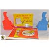Image 1 : DR SUESS COLLECTION - 3 LP RECORDS, 2 BOOK RACKS &