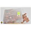 Image 1 : LARGE BAG OF CANADIAN PENNIES 4.2LBS ALTOGETHER