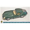 Image 1 : 1961 BURAGO 1:18 SCALE MODEL JAGUAR "E" CAR
