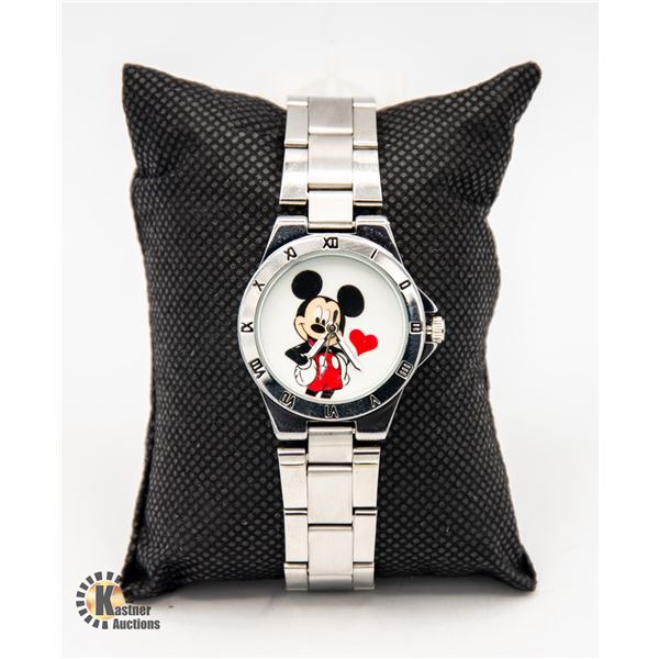 NEW MICKEY MOUSE QUARTZ  MOVEMENT WATCH