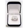 Image 1 : SIZE 9.5 MENS RING WITH CLEAR STONE ACCENTS