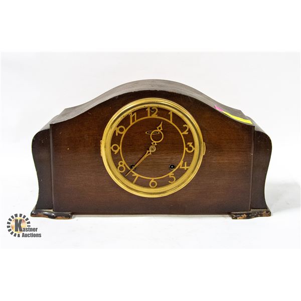 VINTAGE SETH THOMAS WOOD MANTLE CLOCK H-8.5 