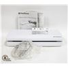 Image 1 : NEW WHITE FOOD-SAVER VACUUM FOOD SAVER