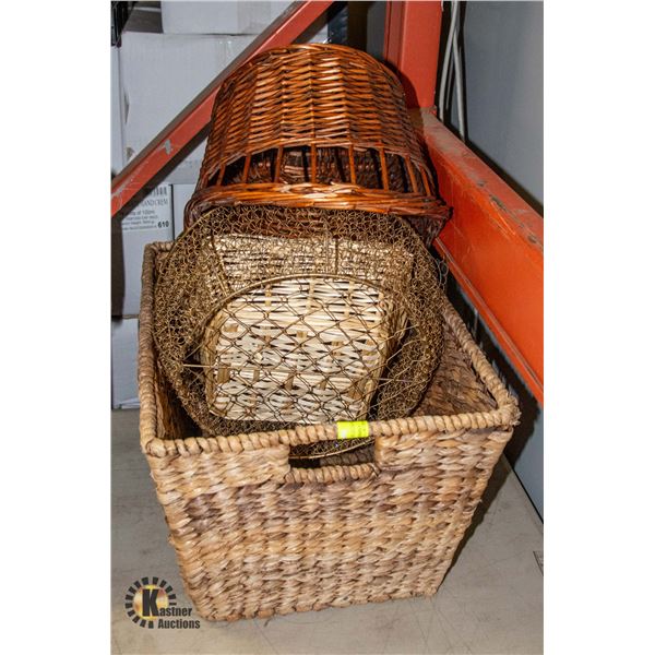 WICKER BASKET SET OF 4