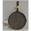 Image 1 : WAGNER'S 1891 ORIGINAL 10.5 IN CAST IRON SKILLET