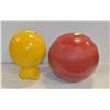 Image 1 : 2 LARGE COLOURED GARDEN BALLS
