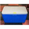 Image 1 : FULL SIZE COLEMAN BLUE & WHITE COOLER -