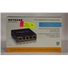 Image 1 : 5 PORT GIGABIT ETHERNET UNMANAGED SWITCH