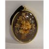 Image 1 : VINTAGE BUBBLE GLASS FRAME DRIED