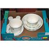 Image 1 : 8PC FLORAL DESIGN STONEWARE SET